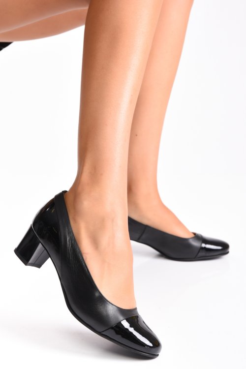 Fekete természetes lakkozott bőr magassarkú cipők 1s7h404