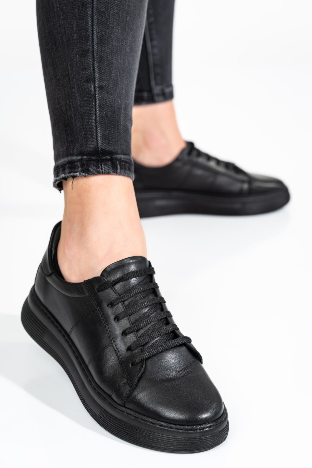 Fekete természetes bőr sport cipők 7s7h206