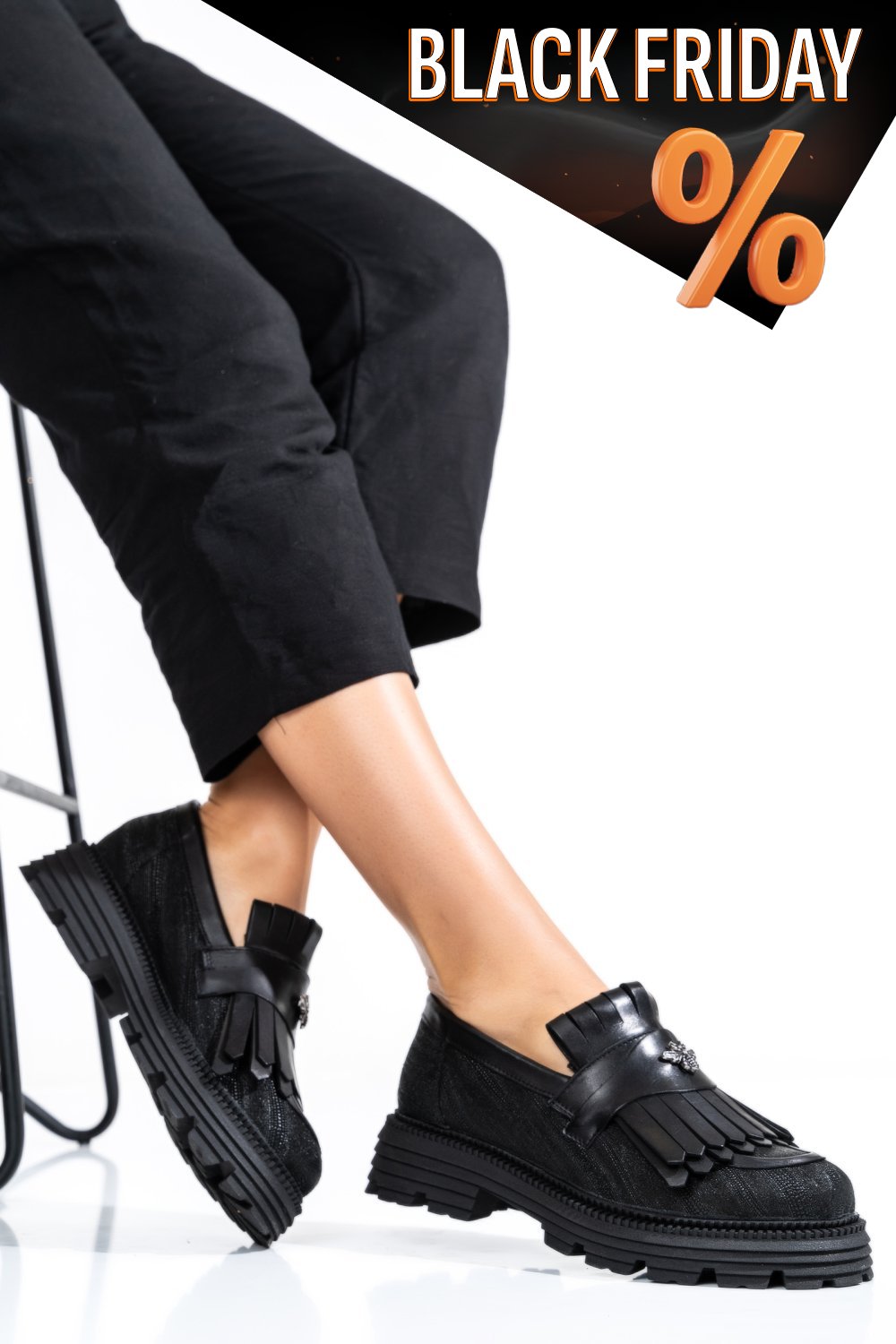 Fekete természetes bőr  3s7h95