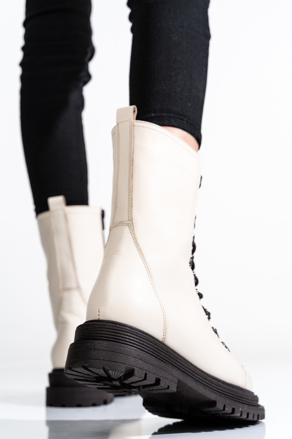 Bézs természetes bőr bakancs 2s7h32-037np