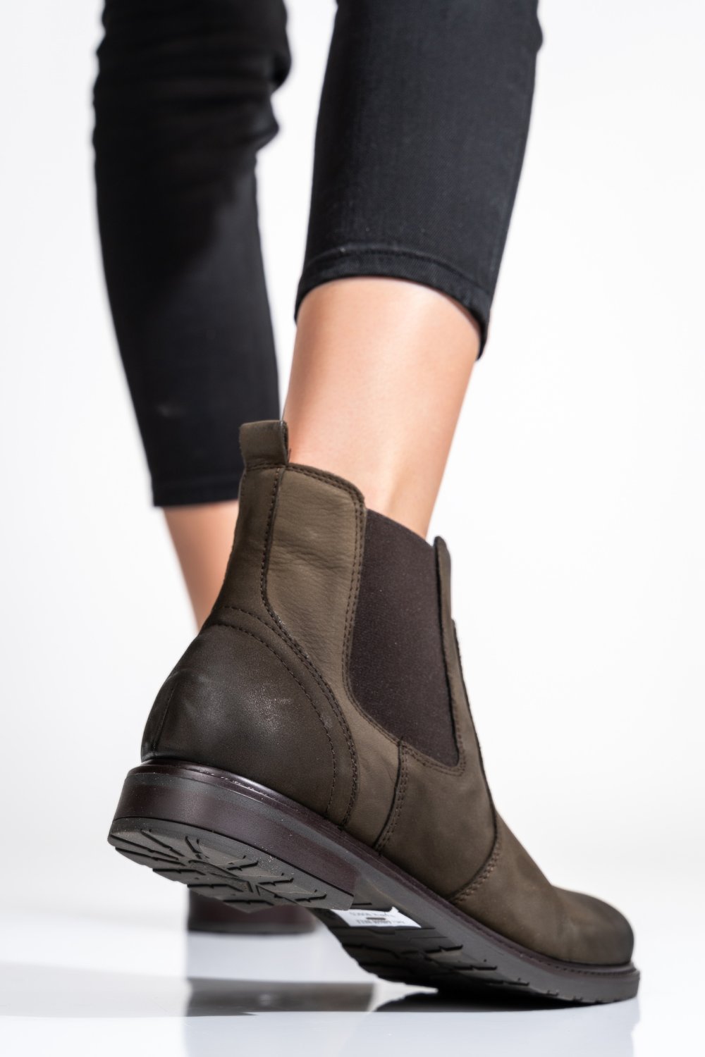 Barna természetes bőr bakancs 6s7h486