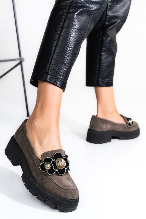 Szürke természetes bőr  2s7h23