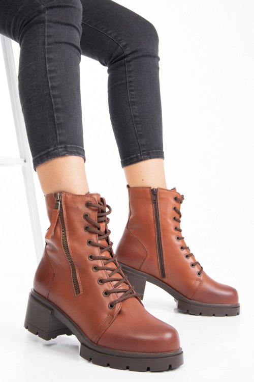 Barna természetes bőr bakancs 2s7h12808np