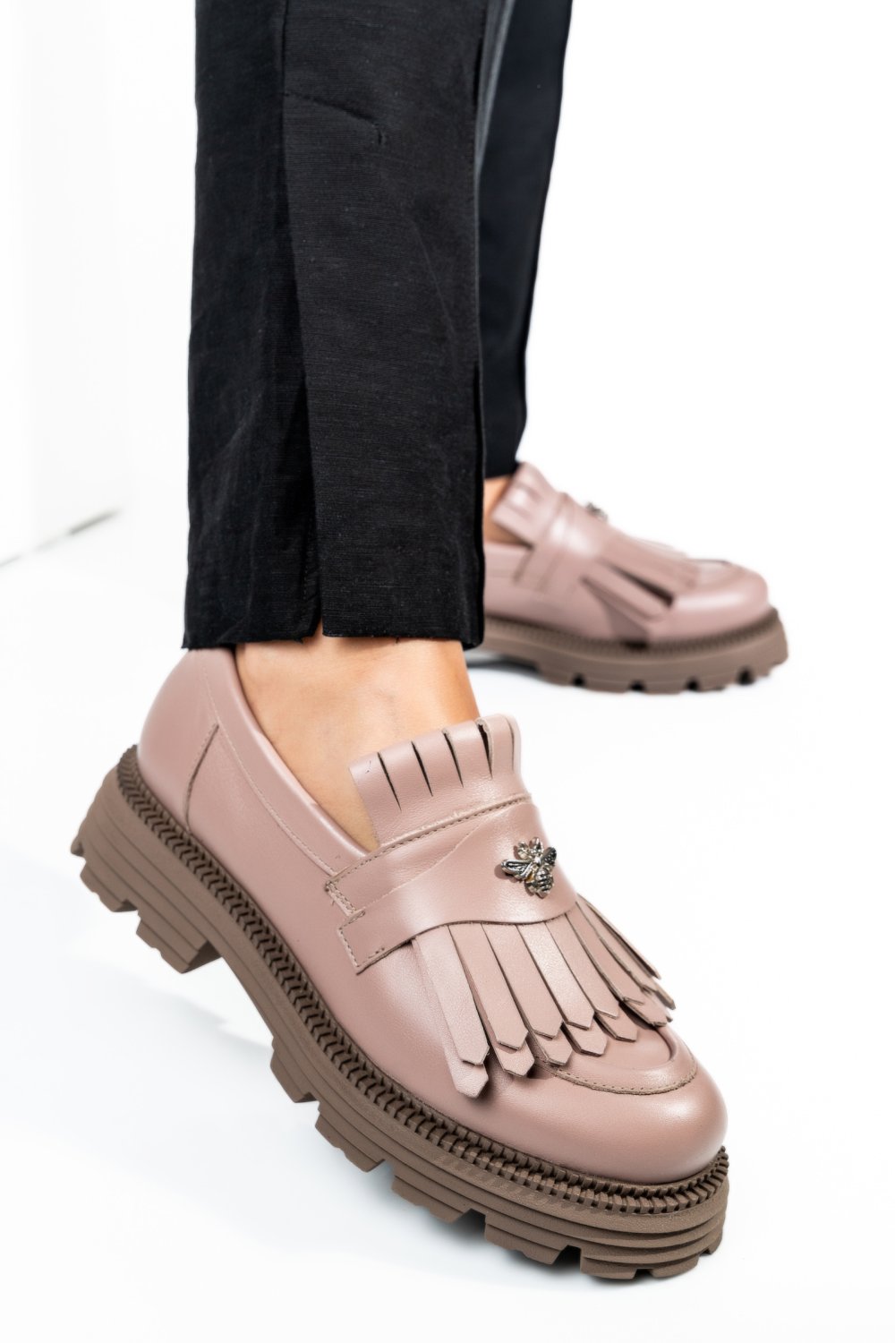 Bézs természetes bőr  3s7h95