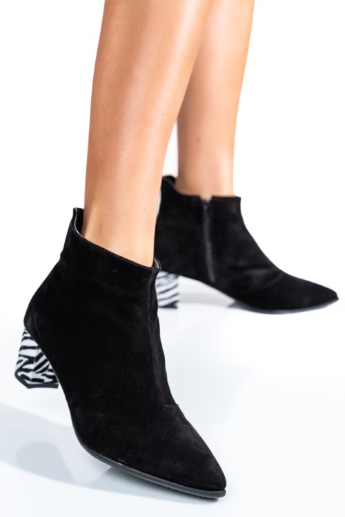 Fekete természetes bőr bokacsizma 7s7h23