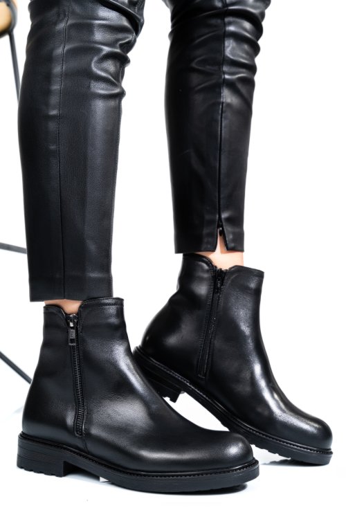 Fekete természetes bőr bakancs 2s7h22841np