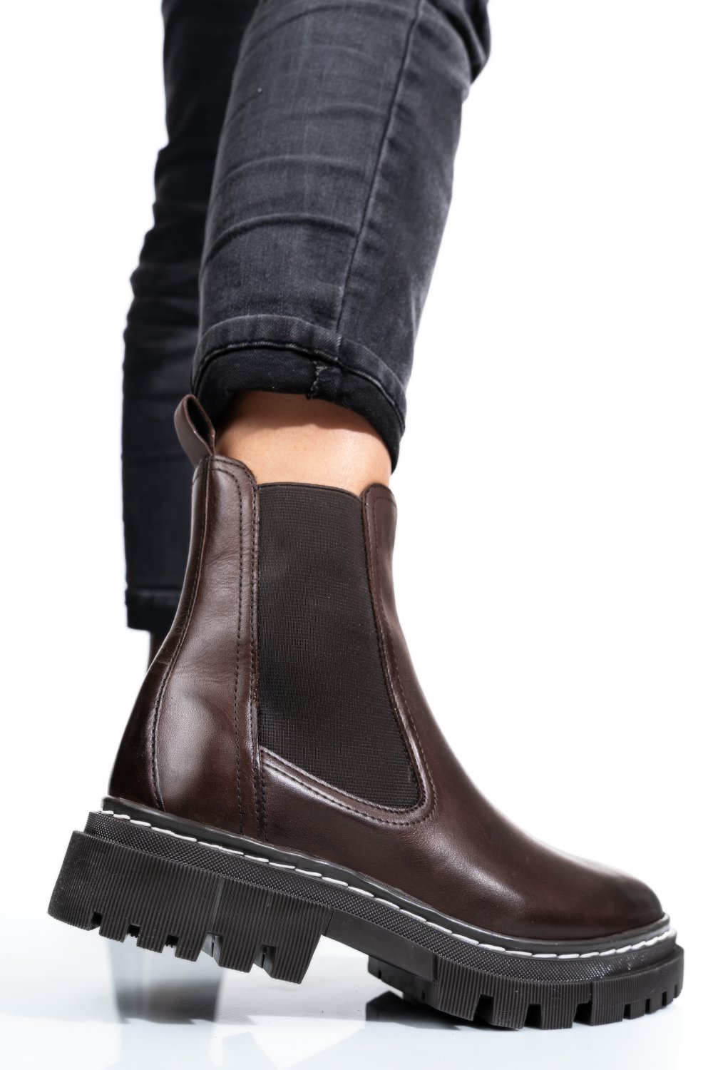 Barna természetes bőr bakancs vs7hb06-3204