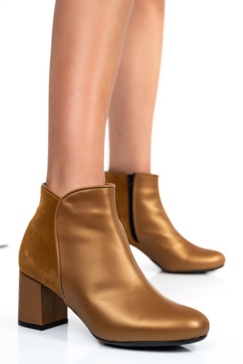 Barna természetes bőr bokacsizma 7s7h55