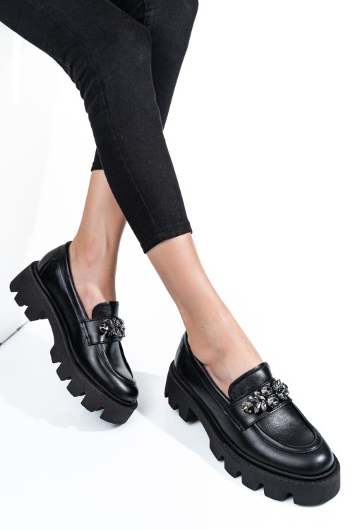 Fekete természetes bőr  3s7h99