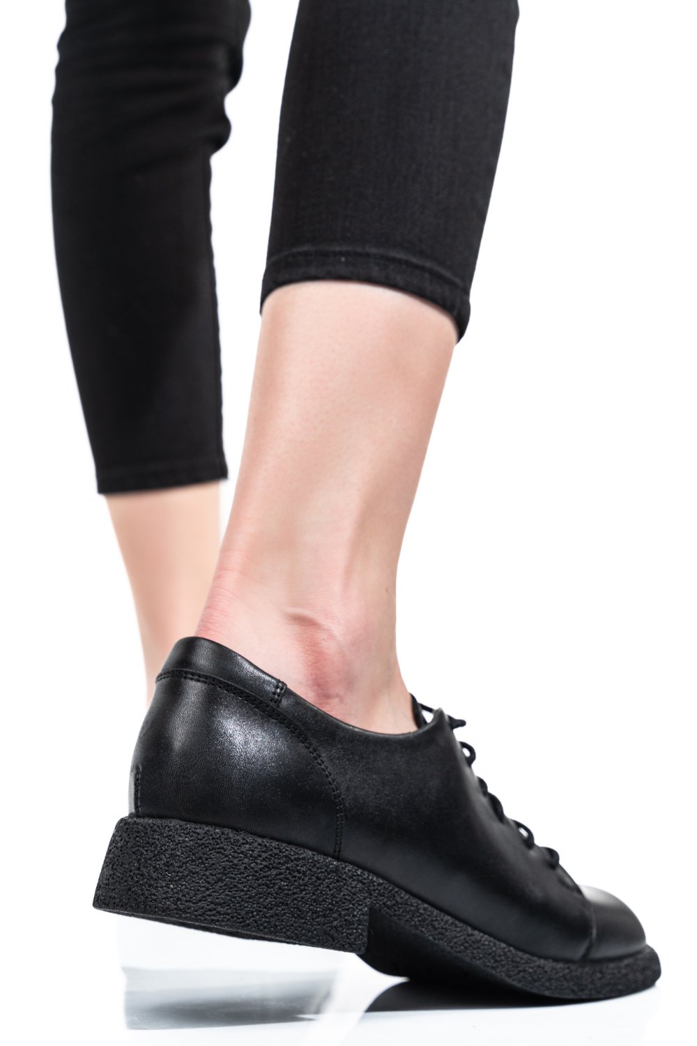 Fekete természetes bőr  3s7h98