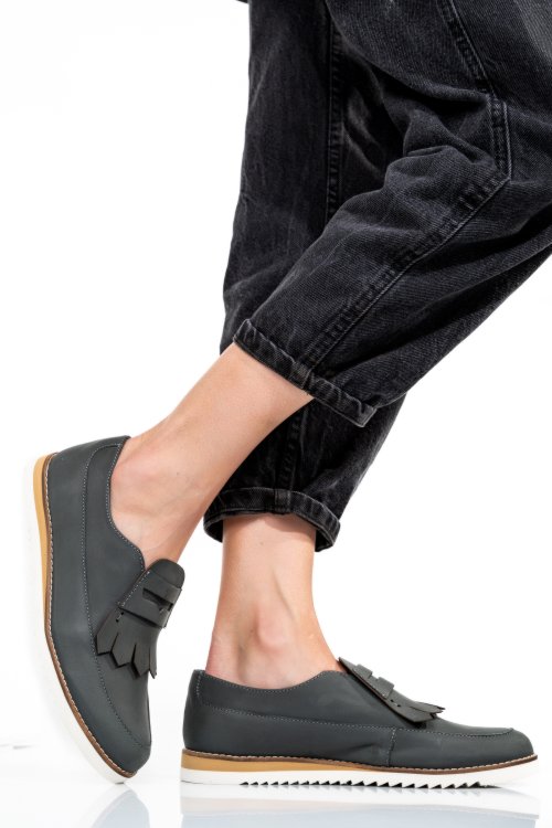 Szürke természetes bőr  2s7h37