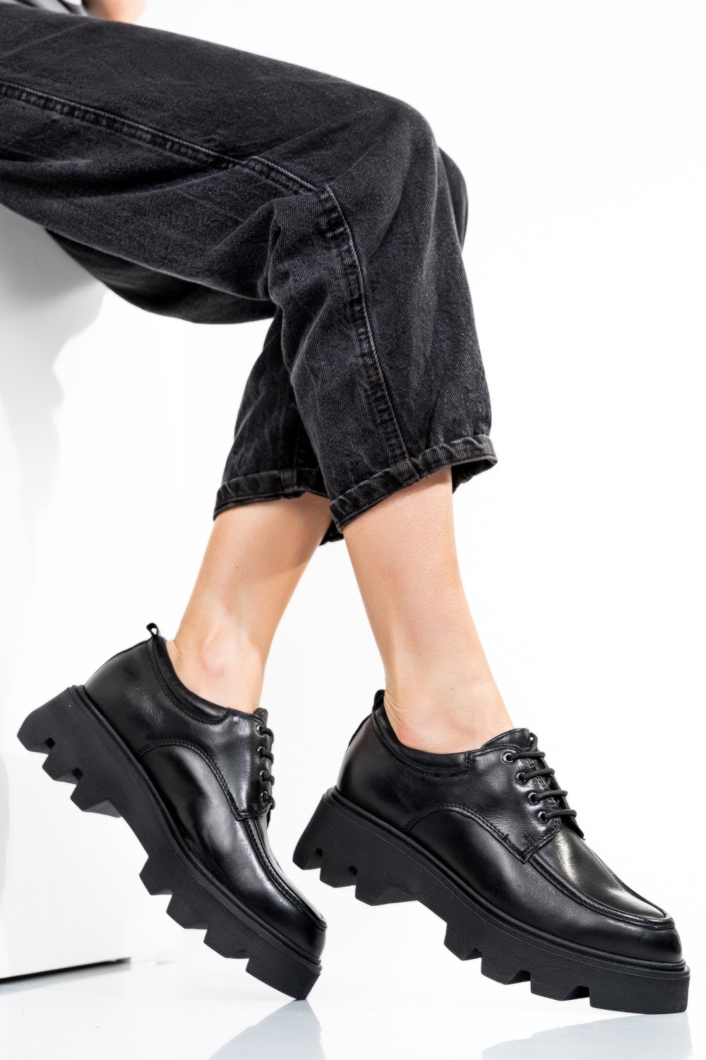 Fekete természetes bőr  as7h50098