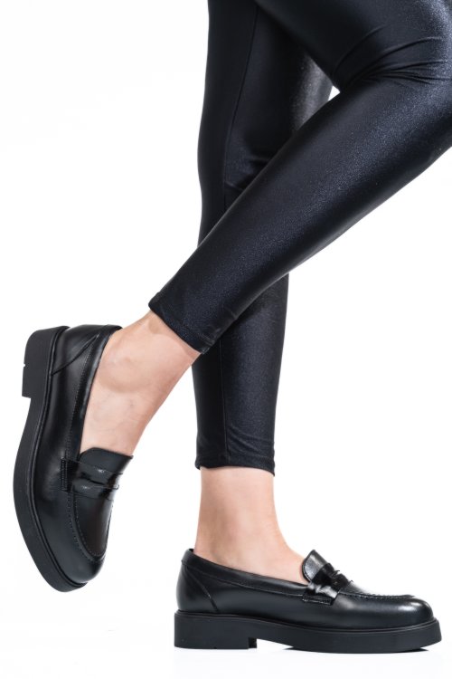 Fekete természetes bőr  2s7h41-604np