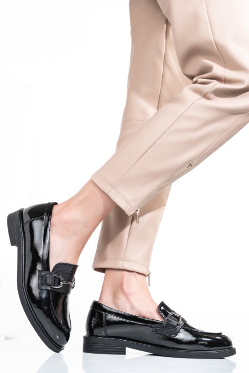 Fekete természetes bőr  2s7h41-606a-npk