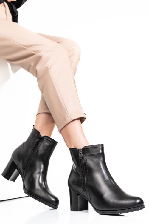 Fekete természetes bőr bokacsizma 2s7h32-026np
