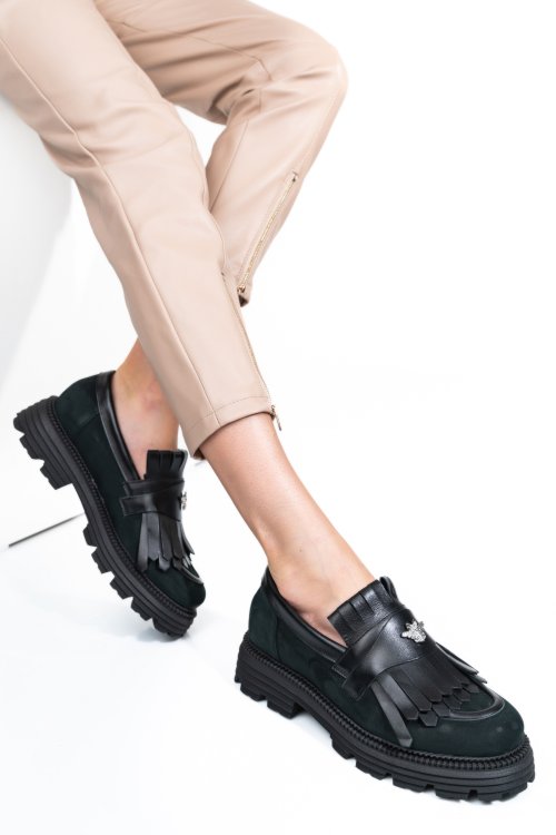 Fekete természetes bőr  3s7h95