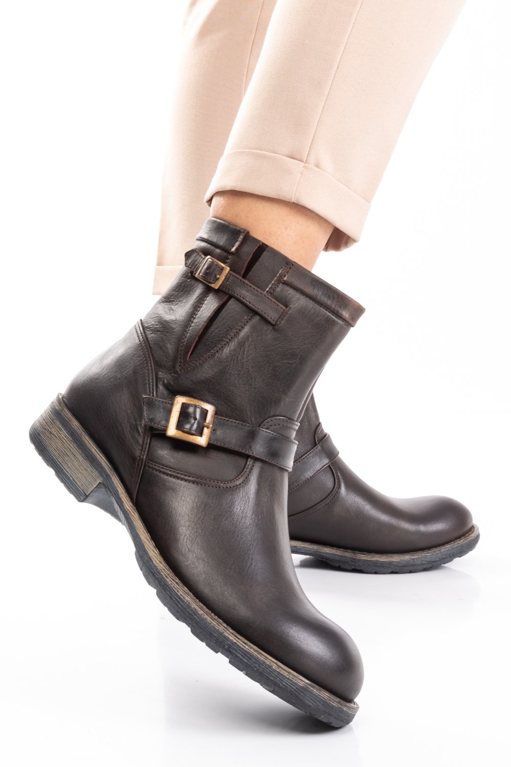 Barna természetes bőr bakancs es7hnza