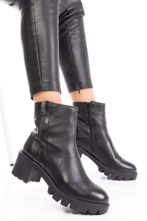 Fekete természetes bőr bakancs 7s7h765