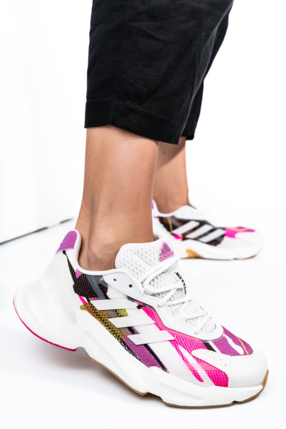 Adidas sokszínű sportcipők hs7hp2119