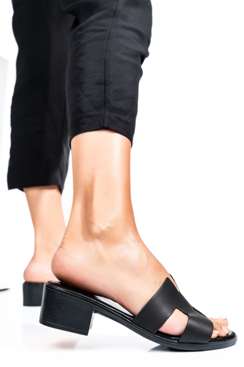 Fekete természetes bőr papucs hs7h-tacco