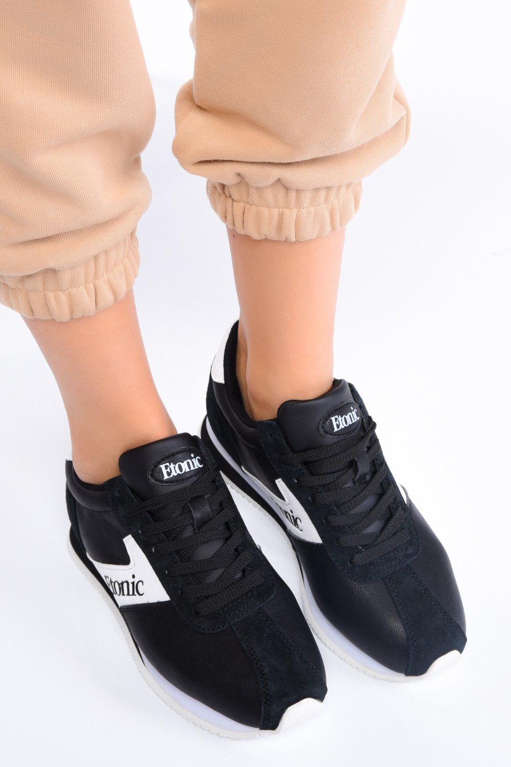 Etonic fekete sportcipők es7h196220409