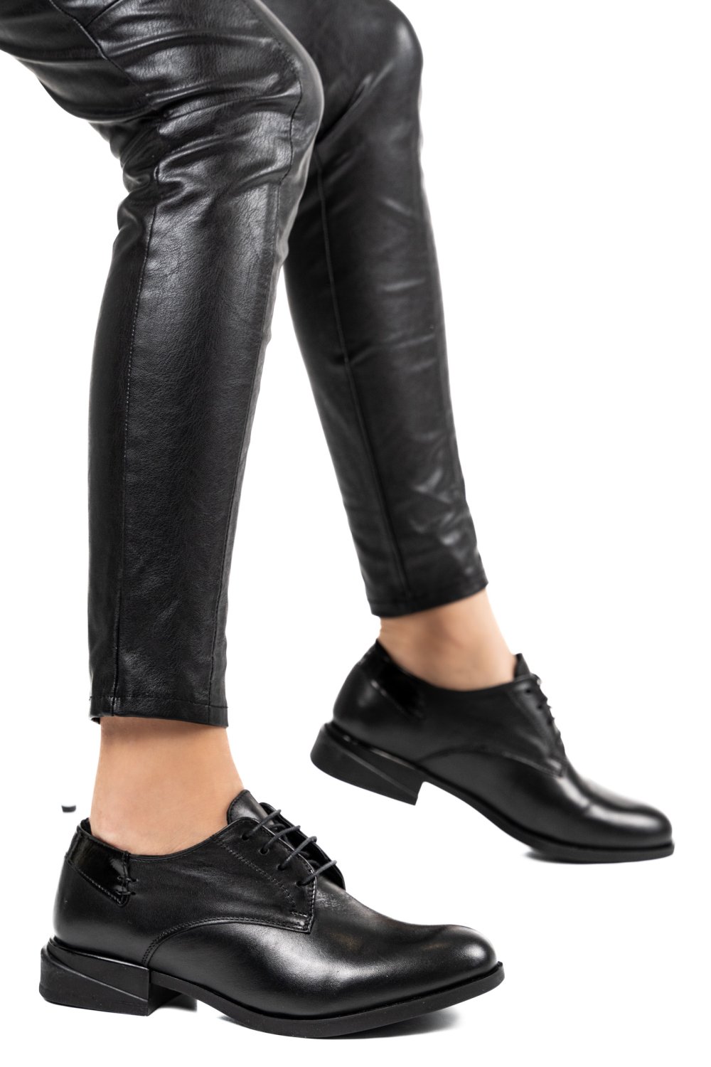 Fekete természetes bőr  2s7h12623np