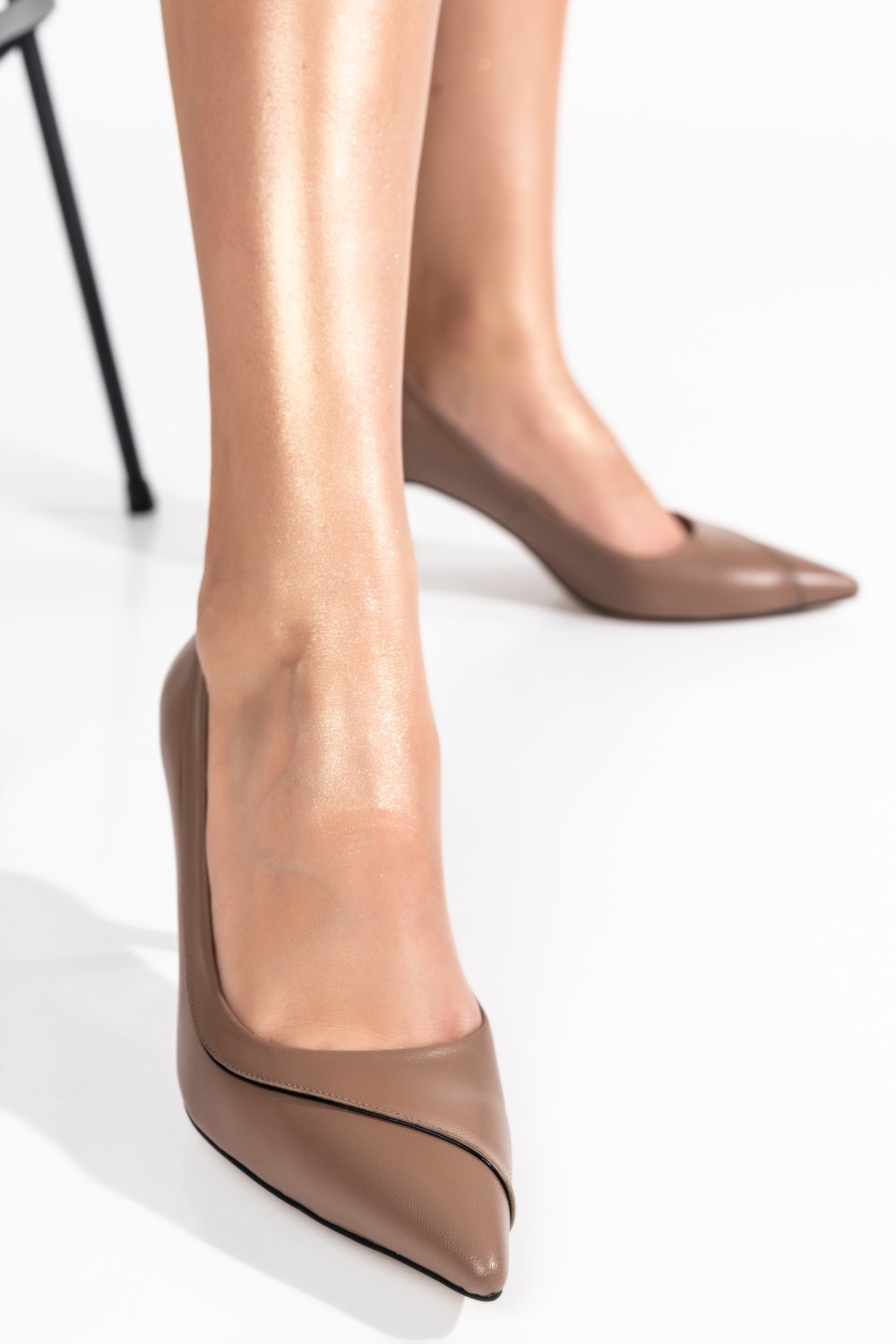 Barna természetes bőr magassarkú cipők 1s7h810