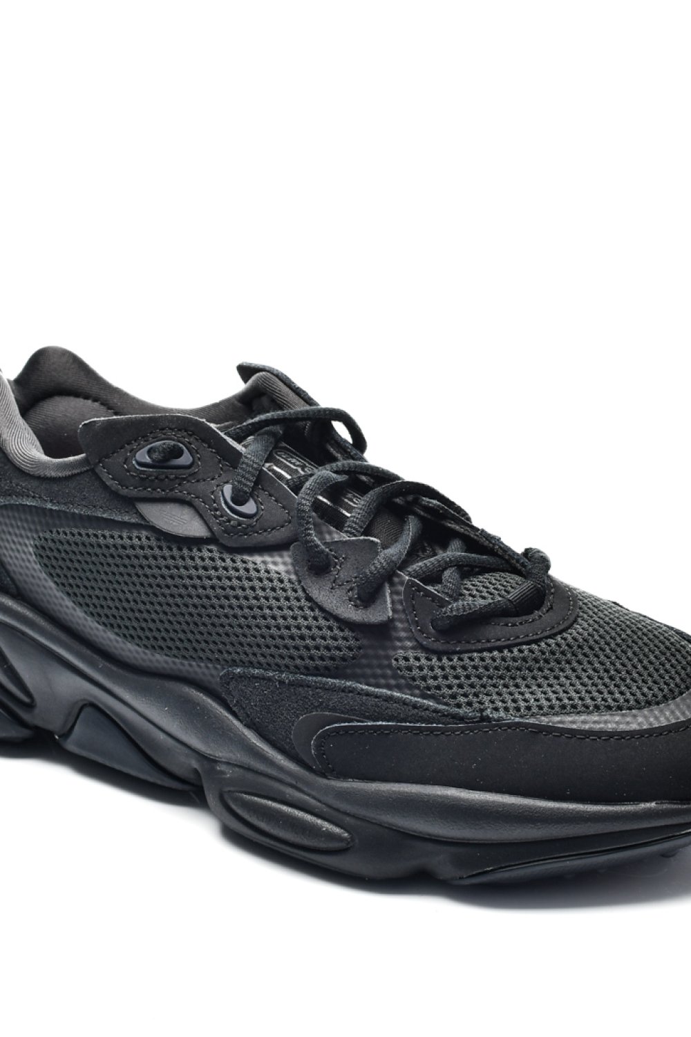 Adidas fekete sportcipők gs7hw3959