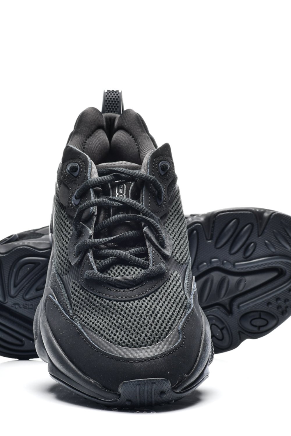 Adidas fekete sportcipők gs7hw3959