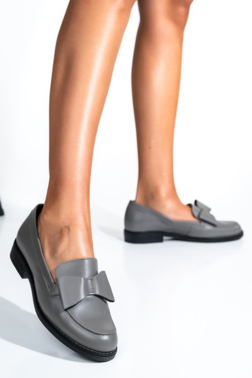 Szürke természetes bőr  2s7h110