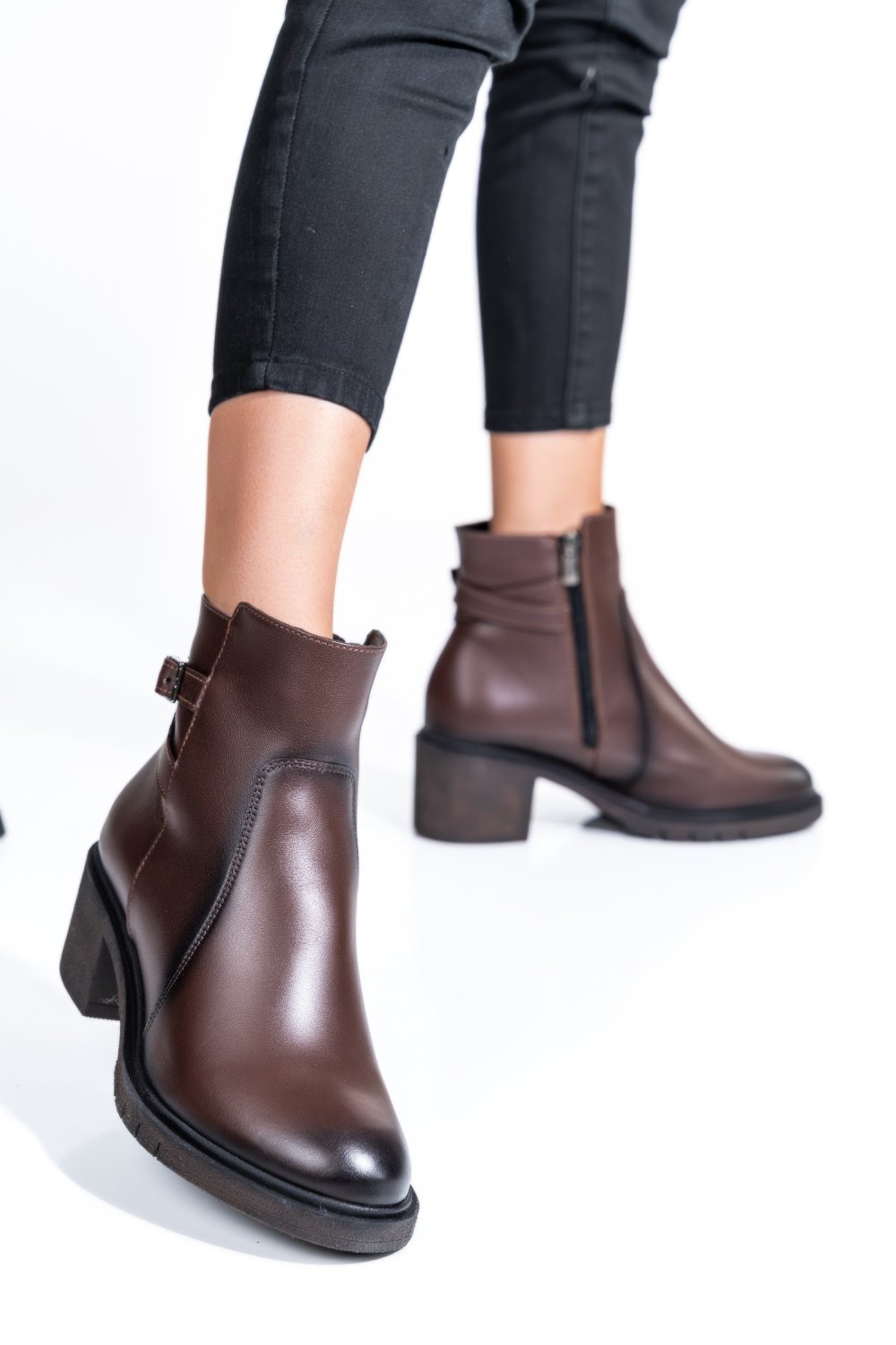 Barna természetes bőr bokacsizma 4s7h26