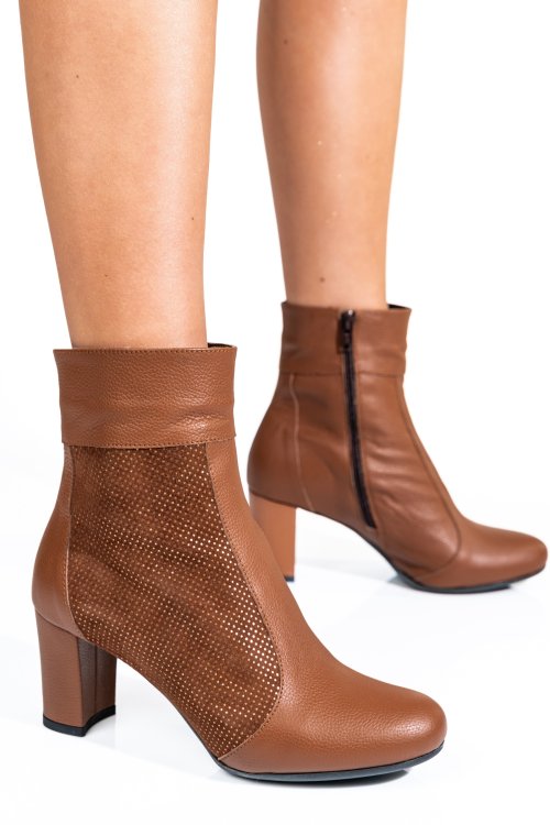 Barna természetes bőr bokacsizma 7s7h72