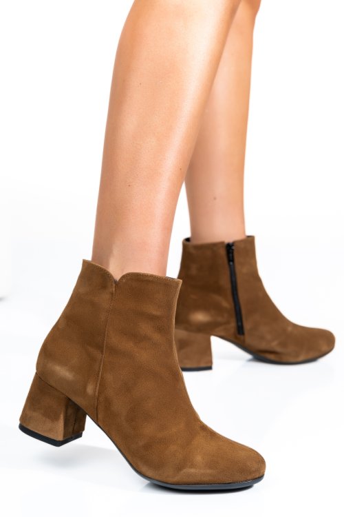 Barna természetes bőr bokacsizma 7s7h21