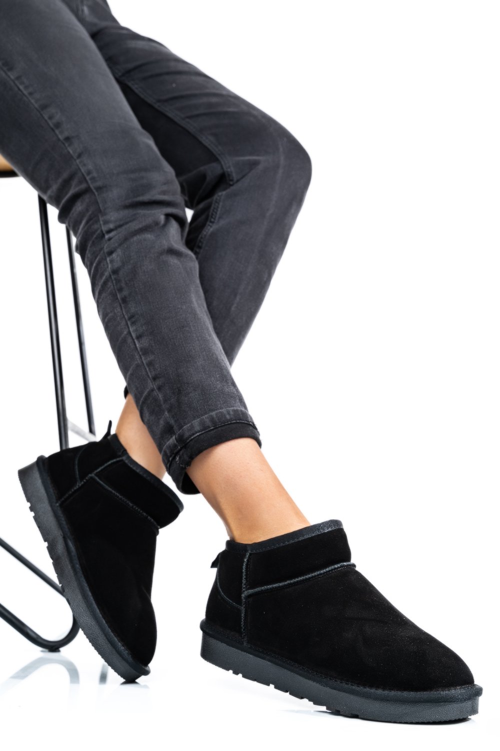 Fekete természetes bőr bakancs 1s7h1200